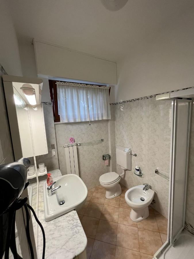 Appartement Casa Alexander à Marina di Massa Extérieur photo